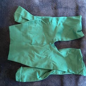 Green lululemon leggings
